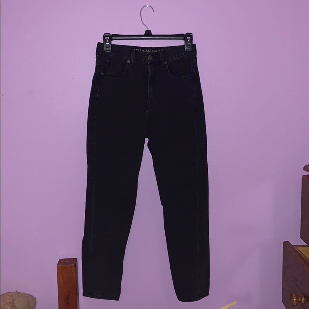 american eagle black mom jeans (short)